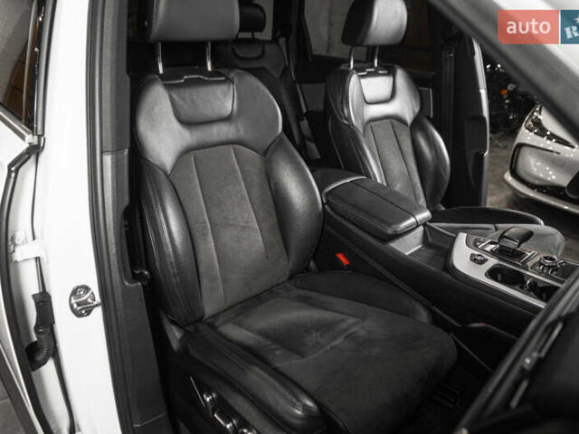 Білий Ауді Ку 7, об'ємом двигуна 2.97 л та пробігом 84 тис. км за 45900 $, фото 60 на Automoto.ua