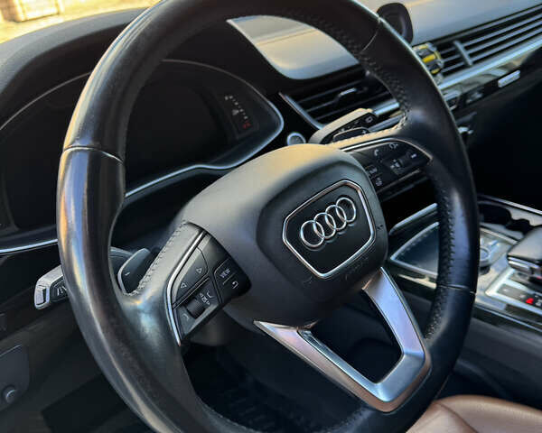 Білий Ауді Ку 7, об'ємом двигуна 3 л та пробігом 158 тис. км за 28700 $, фото 16 на Automoto.ua