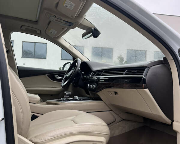 Белый Ауди Ку 7, объемом двигателя 3 л и пробегом 168 тыс. км за 25500 $, фото 9 на Automoto.ua