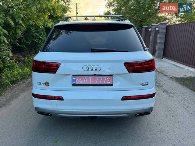 Белый Ауди Ку 7, объемом двигателя 3 л и пробегом 115 тыс. км за 29700 $, фото 5 на Automoto.ua