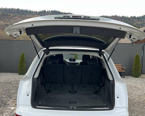 Белый Ауди Ку 7, объемом двигателя 3 л и пробегом 190 тыс. км за 35000 $, фото 13 на Automoto.ua