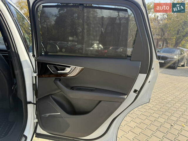 Ауді Ку 7 2017 у Львові на Automoto.ua Білий Ауді Ку 7, об'ємом двигуна 3 л та пробігом 159 тис. км за 23950 $, фото 67 на Automoto.ua