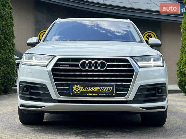 Белый Ауди Ку 7, объемом двигателя 3 л и пробегом 220 тыс. км за 49700 $, фото 1 на Automoto.ua