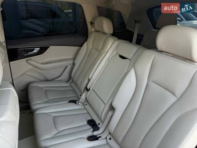 Ауді Ку 7 2017 у Рівному на Automoto.ua Білий Ауді Ку 7, об'ємом двигуна 3 л та пробігом 149 тис. км за 31000 $, фото 59 на Automoto.ua