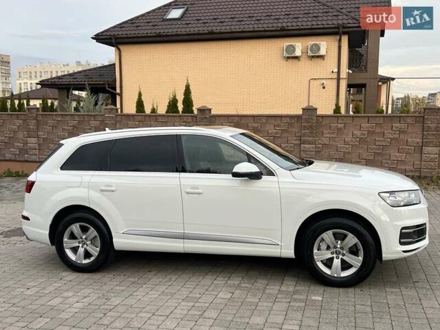 Білий Ауді Ку 7, об'ємом двигуна 2 л та пробігом 109 тис. км за 23900 $, фото 6 на Automoto.ua