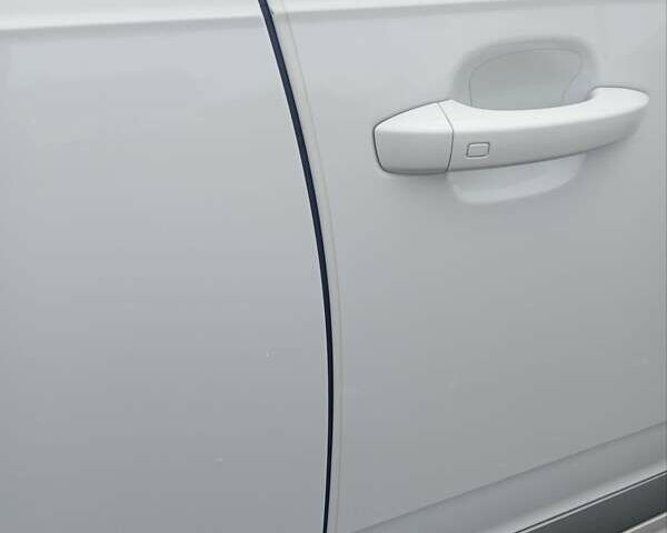 Белый Ауди Ку 7, объемом двигателя 3 л и пробегом 141 тыс. км за 28400 $, фото 7 на Automoto.ua