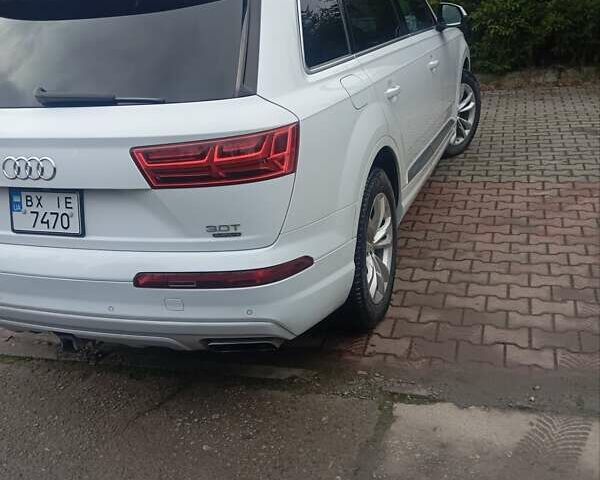 Белый Ауди Ку 7, объемом двигателя 3 л и пробегом 141 тыс. км за 28400 $, фото 4 на Automoto.ua