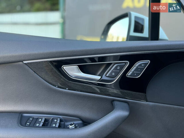 Белый Ауди Ку 7, объемом двигателя 3 л и пробегом 80 тыс. км за 34500 $, фото 13 на Automoto.ua