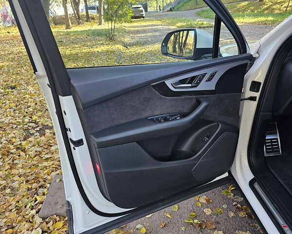 Білий Ауді Ку 7, об'ємом двигуна 2.97 л та пробігом 107 тис. км за 43500 $, фото 10 на Automoto.ua