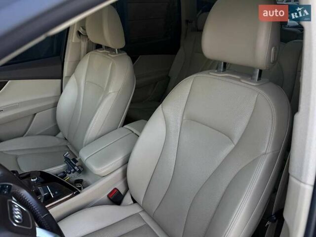 Ауді Ку 7 2017 у Рівному на Automoto.ua Білий Ауді Ку 7, об'ємом двигуна 3 л та пробігом 149 тис. км за 31000 $, фото 38 на Automoto.ua