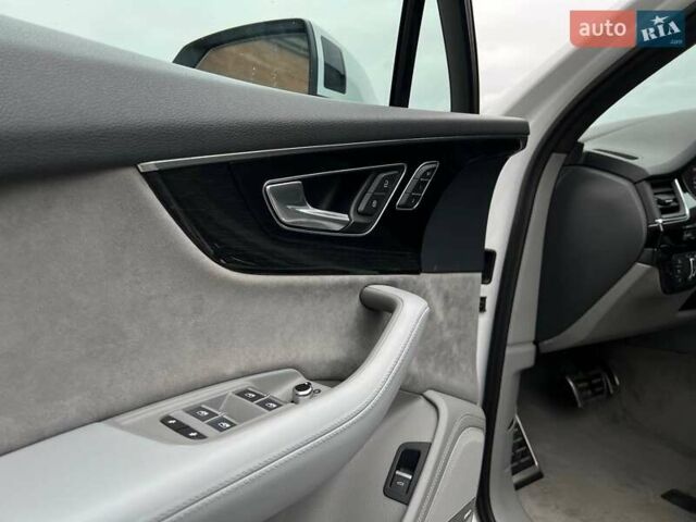 Белый Ауди Ку 7, объемом двигателя 3 л и пробегом 115 тыс. км за 32999 $, фото 28 на Automoto.ua