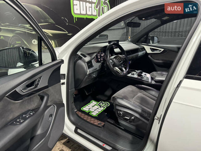 Белый Ауди Ку 7, объемом двигателя 2.97 л и пробегом 165 тыс. км за 38500 $, фото 17 на Automoto.ua
