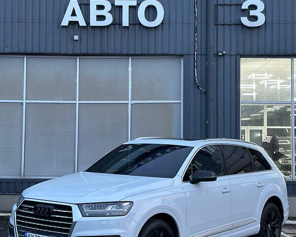 Белый Ауди Ку 7, объемом двигателя 3 л и пробегом 150 тыс. км за 25000 $, фото 3 на Automoto.ua