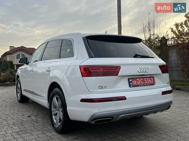 Білий Ауді Ку 7, об'ємом двигуна 2 л та пробігом 109 тис. км за 23900 $, фото 4 на Automoto.ua