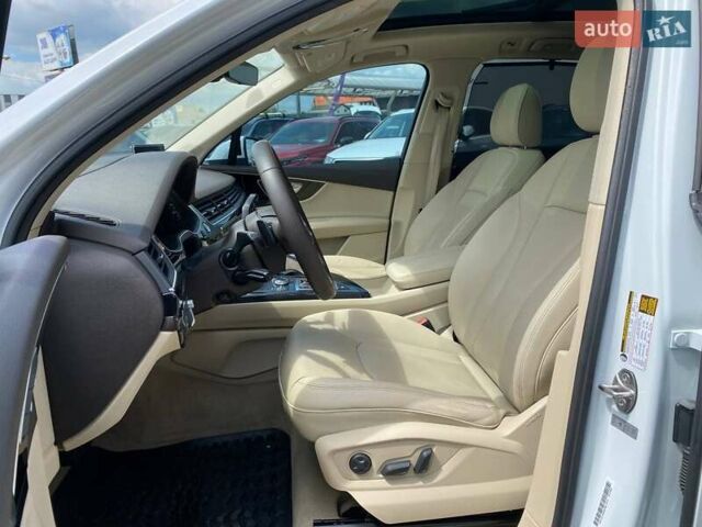 Белый Ауди Ку 7, объемом двигателя 3 л и пробегом 113 тыс. км за 34500 $, фото 23 на Automoto.ua