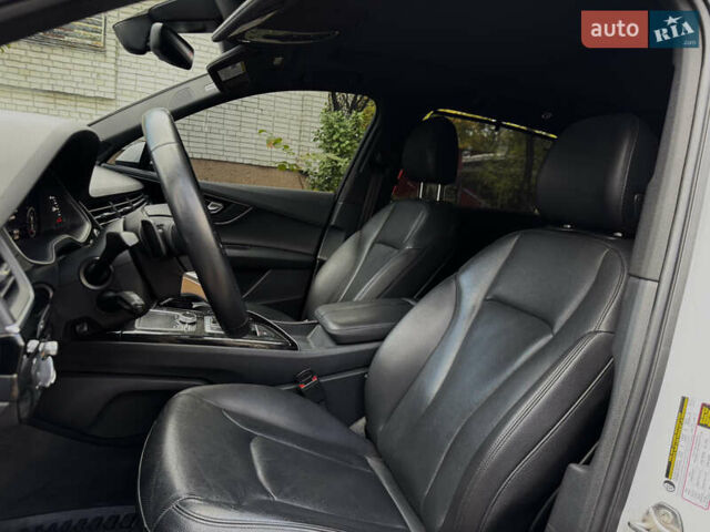 Белый Ауди Ку 7, объемом двигателя 3 л и пробегом 228 тыс. км за 26850 $, фото 12 на Automoto.ua