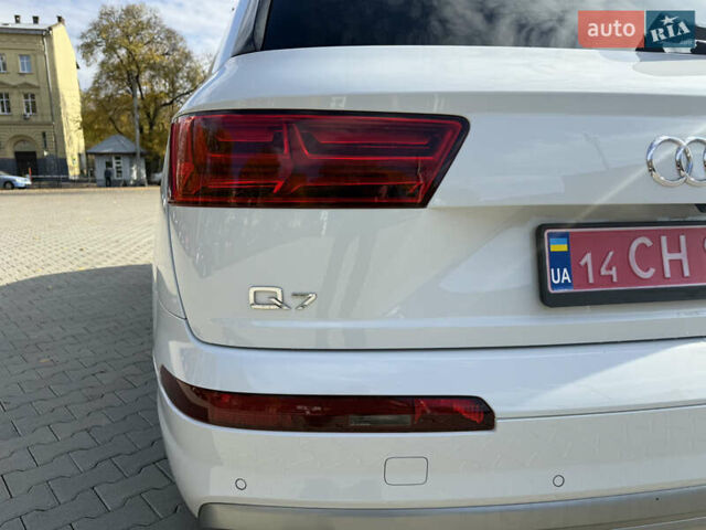 Ауді Ку 7 2017 у Львові на Automoto.ua Білий Ауді Ку 7, об'ємом двигуна 3 л та пробігом 159 тис. км за 23950 $, фото 13 на Automoto.ua