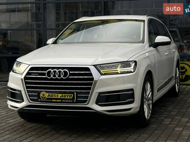 Білий Ауді Ку 7, об'ємом двигуна 2.97 л та пробігом 303 тис. км за 30000 $, фото 2 на Automoto.ua