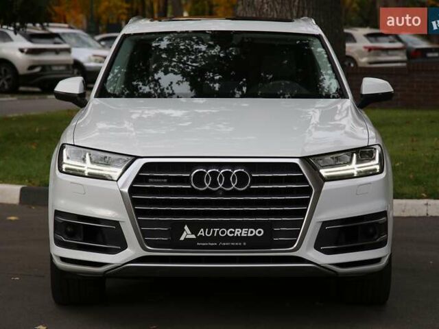 Белый Ауди Ку 7, объемом двигателя 3 л и пробегом 137 тыс. км за 37000 $, фото 1 на Automoto.ua