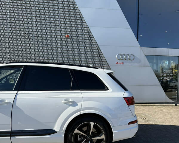 Белый Ауди Ку 7, объемом двигателя 2 л и пробегом 100 тыс. км за 41500 $, фото 8 на Automoto.ua