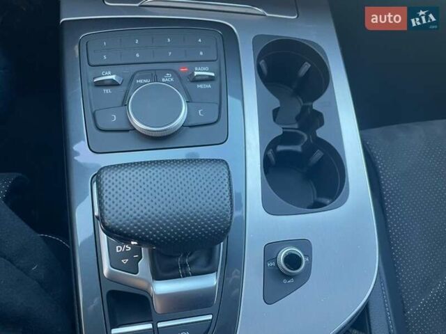 Белый Ауди Ку 7, объемом двигателя 2.97 л и пробегом 92 тыс. км за 39900 $, фото 47 на Automoto.ua