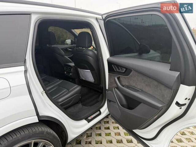 Белый Ауди Ку 7, объемом двигателя 2.97 л и пробегом 175 тыс. км за 47300 $, фото 44 на Automoto.ua