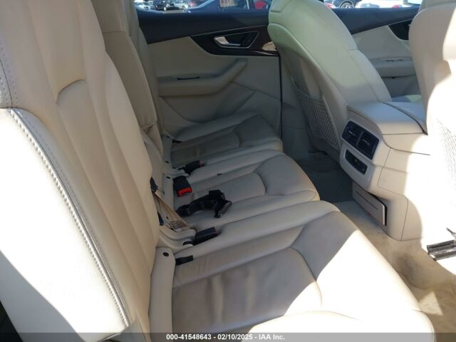 Білий Ауді Ку 7, об'ємом двигуна 3 л та пробігом 113 тис. км за 19300 $, фото 8 на Automoto.ua