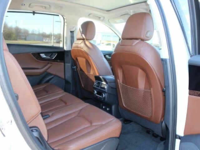 Білий Ауді Ку 7, об'ємом двигуна 3 л та пробігом 70 тис. км за 9000 $, фото 12 на Automoto.ua