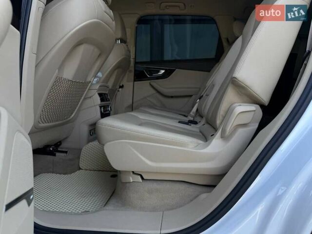 Ауді Ку 7 2017 у Рівному на Automoto.ua Білий Ауді Ку 7, об'ємом двигуна 3 л та пробігом 149 тис. км за 31000 $, фото 58 на Automoto.ua