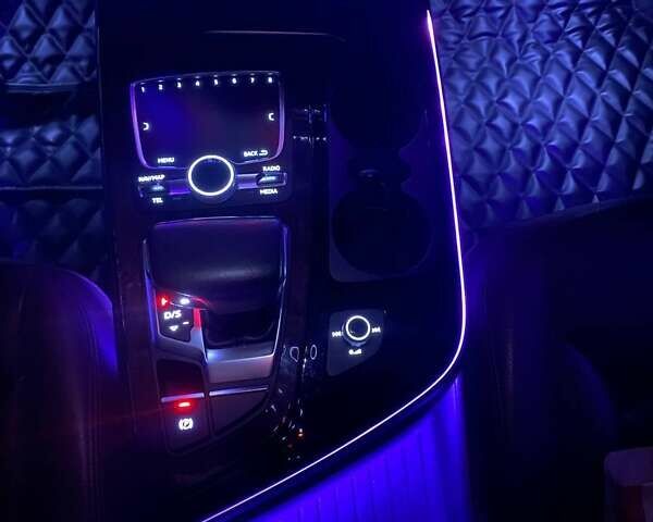 Белый Ауди Ку 7, объемом двигателя 3 л и пробегом 118 тыс. км за 35000 $, фото 18 на Automoto.ua