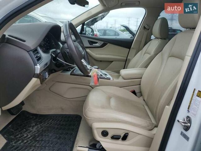 Белый Ауди Ку 7, объемом двигателя 3 л и пробегом 50 тыс. км за 8700 $, фото 6 на Automoto.ua
