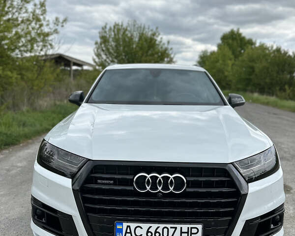 Белый Ауди Ку 7, объемом двигателя 3 л и пробегом 191 тыс. км за 30000 $, фото 1 на Automoto.ua