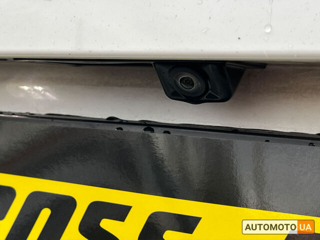 Белый Ауди Ку 7, объемом двигателя 3 л и пробегом 176 тыс. км за 29200 $, фото 8 на Automoto.ua