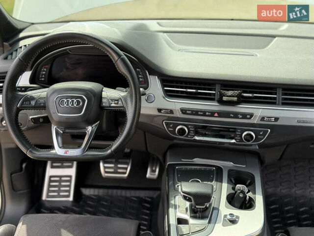 Білий Ауді Ку 7, об'ємом двигуна 3 л та пробігом 216 тис. км за 37500 $, фото 25 на Automoto.ua