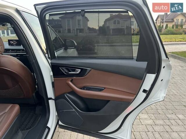 Білий Ауді Ку 7, об'ємом двигуна 2 л та пробігом 109 тис. км за 23900 $, фото 59 на Automoto.ua