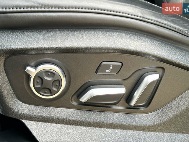 Белый Ауди Ку 7, объемом двигателя 3 л и пробегом 220 тыс. км за 49700 $, фото 15 на Automoto.ua