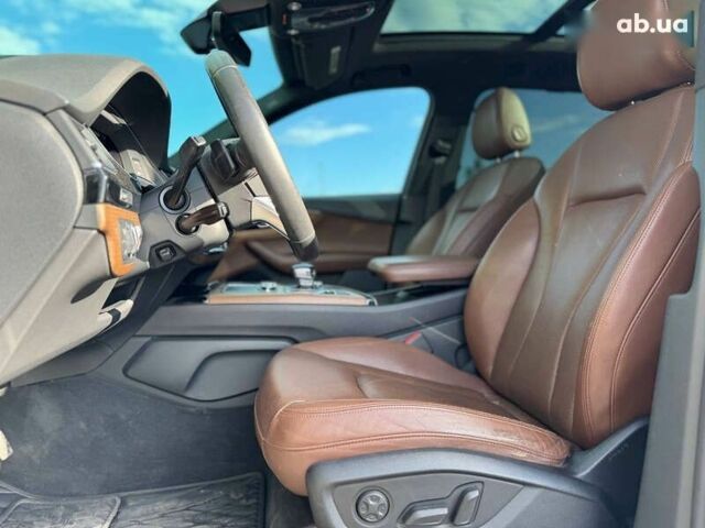 Белый Ауди Ку 7, объемом двигателя 3 л и пробегом 167 тыс. км за 24000 $, фото 5 на Automoto.ua