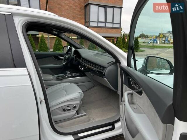 Белый Ауди Ку 7, объемом двигателя 3 л и пробегом 115 тыс. км за 32999 $, фото 46 на Automoto.ua