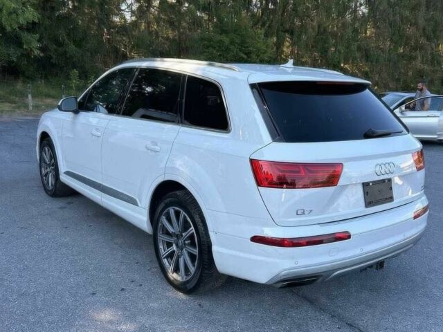 Ауди Ку 7 2017 в Киеве на Automoto.ua Белый Ауди Ку 7, объемом двигателя 3 л и пробегом 64 тыс. км за 9800 $, фото 4 на Automoto.ua