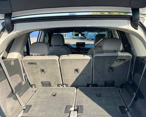 Білий Ауді Ку 7, об'ємом двигуна 3 л та пробігом 150 тис. км за 30000 $, фото 2 на Automoto.ua