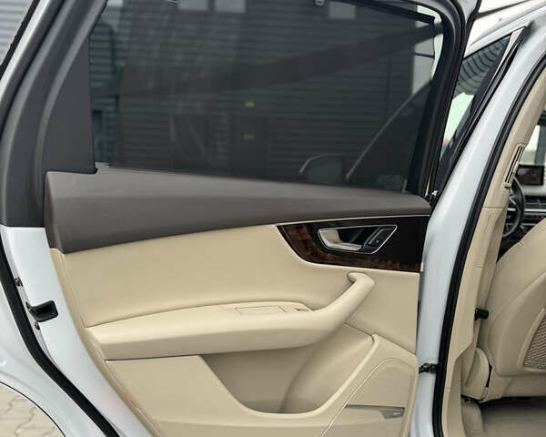 Белый Ауди Ку 7, объемом двигателя 3 л и пробегом 125 тыс. км за 29499 $, фото 35 на Automoto.ua