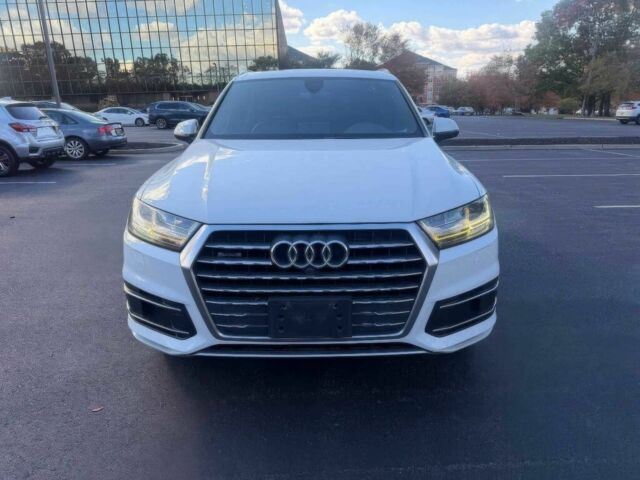 Белый Ауди Ку 7, объемом двигателя 2 л и пробегом 59 тыс. км за 17000 $, фото 1 на Automoto.ua