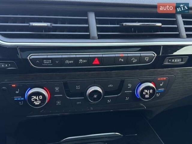 Белый Ауди Ку 7, объемом двигателя 3 л и пробегом 195 тыс. км за 23500 $, фото 23 на Automoto.ua