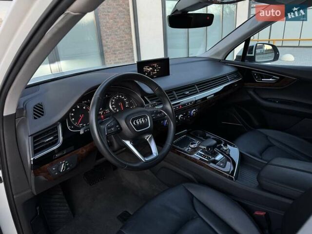 Білий Ауді Ку 7, об'ємом двигуна 3 л та пробігом 142 тис. км за 24500 $, фото 38 на Automoto.ua