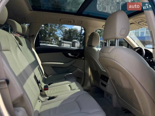 Білий Ауді Ку 7, об'ємом двигуна 3 л та пробігом 181 тис. км за 24000 $, фото 3 на Automoto.ua