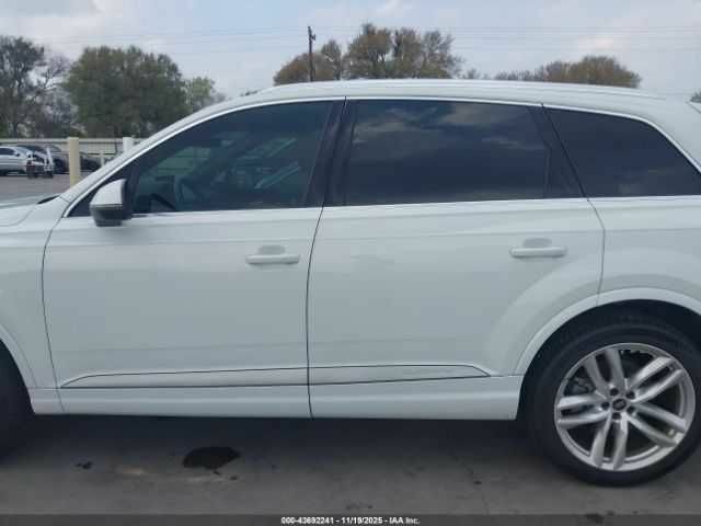 Білий Ауді Ку 7, об'ємом двигуна 3 л та пробігом 51 тис. км за 8000 $, фото 9 на Automoto.ua