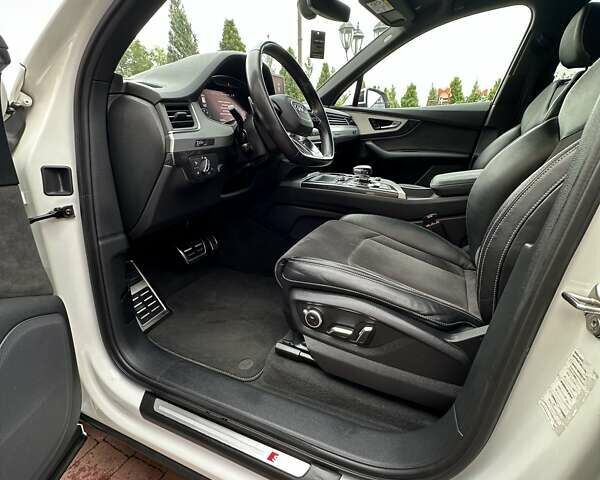 Белый Ауди Ку 7, объемом двигателя 2.97 л и пробегом 131 тыс. км за 37555 $, фото 65 на Automoto.ua
