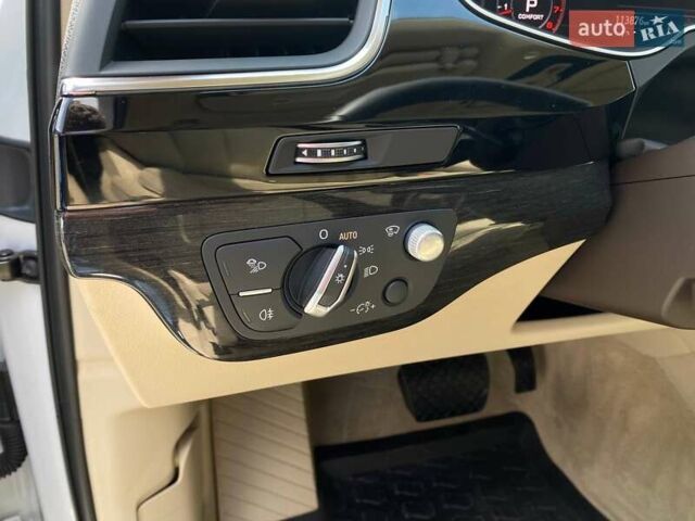 Белый Ауди Ку 7, объемом двигателя 3 л и пробегом 113 тыс. км за 34500 $, фото 15 на Automoto.ua