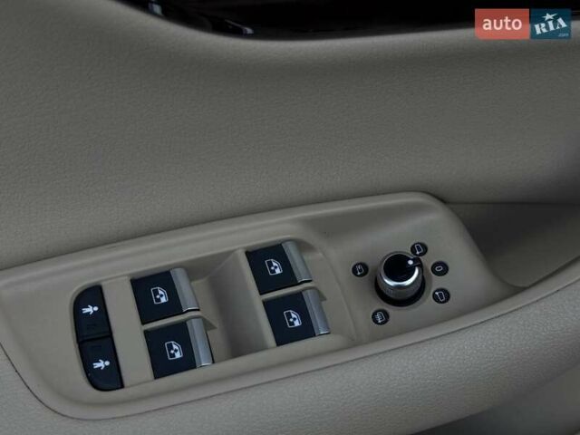 Ауді Ку 7 2017 у Рівному на Automoto.ua Білий Ауді Ку 7, об'ємом двигуна 3 л та пробігом 149 тис. км за 31000 $, фото 33 на Automoto.ua