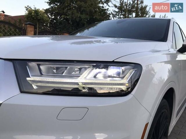 Белый Ауди Ку 7, объемом двигателя 3 л и пробегом 185 тыс. км за 27500 $, фото 2 на Automoto.ua